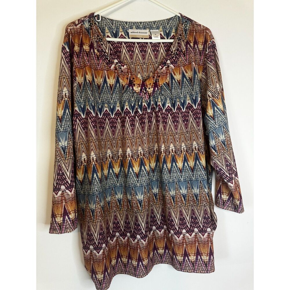 Alfred Dunner Woman 3X Tunic Top Geometric Print Sequins Beaded Neckline